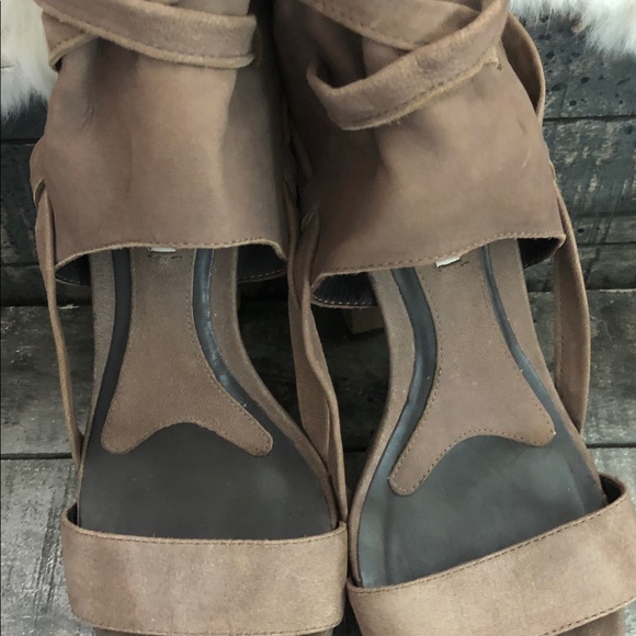 VERA WANG Lavender Tan Platform Sexy Ankle Tie Leather Sandal Heels 9 - Picture 3 of 7